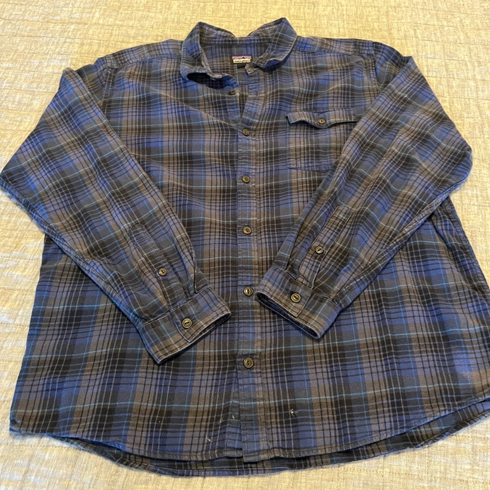 Blue Patagonia mens button down